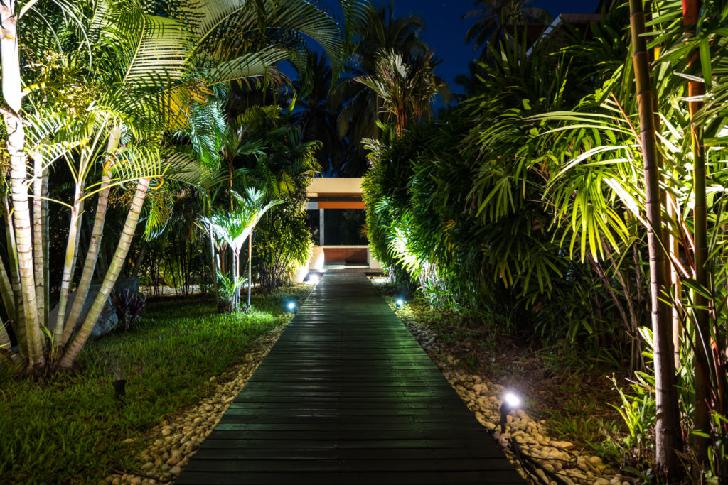 Get The Perfect Effect With These Outdoor Lighting Tips