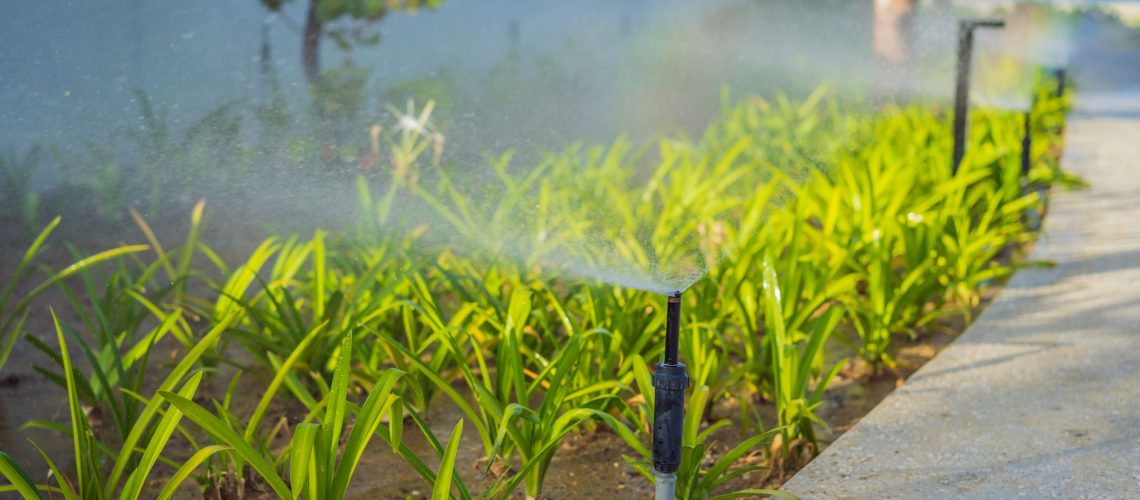 how smart sprinkler controllers reduce water bills